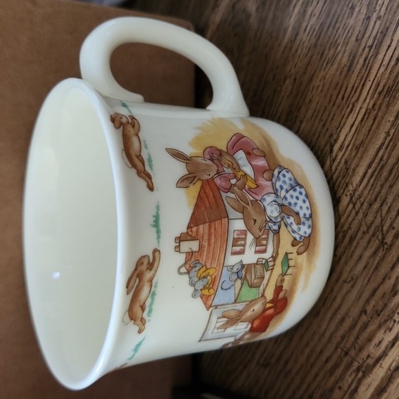 Vintage Bunnykins Cup and Bowl Set by Royal Dalton - Picture 3 of 9